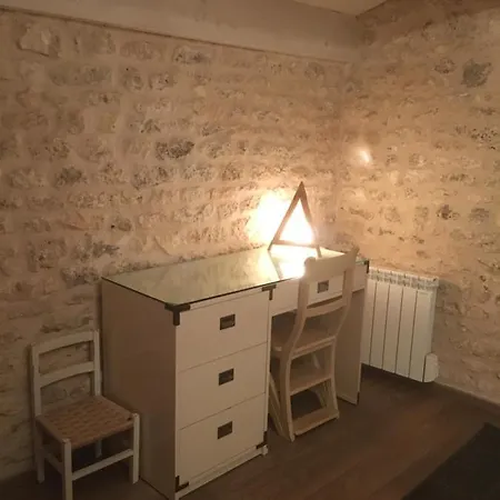 L'ecurie & Le Chai - De Charme Entre Et Coeur De Village 펜션 *