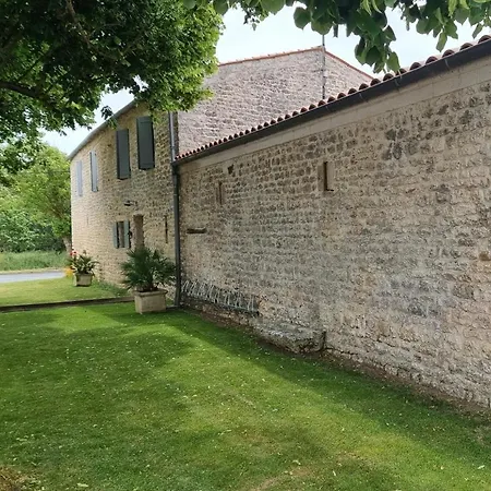 Holiday home L'ecurie & Le Chai - De Charme Entre Et Coeur De Village *